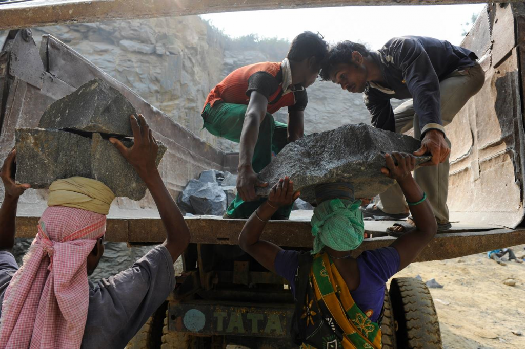 New report: The Dark Sites of Granite - Stop Child Labour